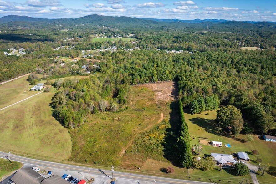 4054 Lower Cedar Valley Rd, Hudson, NC à vendre - Aérien – Image 3 sur 14