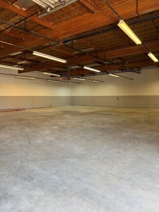 Plus de détails pour 1760-1770 Timothy Dr, San Leandro, CA - Local d'activités à louer