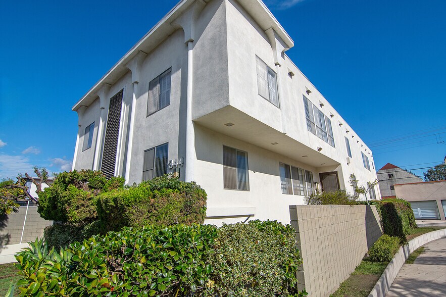 344 S Doheny Dr, Beverly Hills, CA à vendre - Photo de l’immeuble – Image 2 sur 10