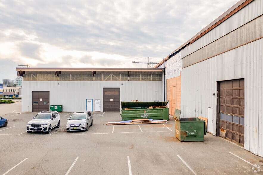 7800-7900 Alderbridge Way, Richmond, BC à louer - Photo de l’immeuble – Image 3 sur 5