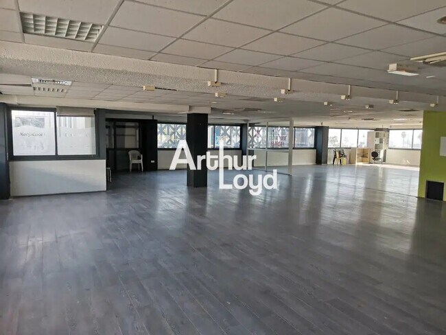 Plus de détails pour Bureau à louer