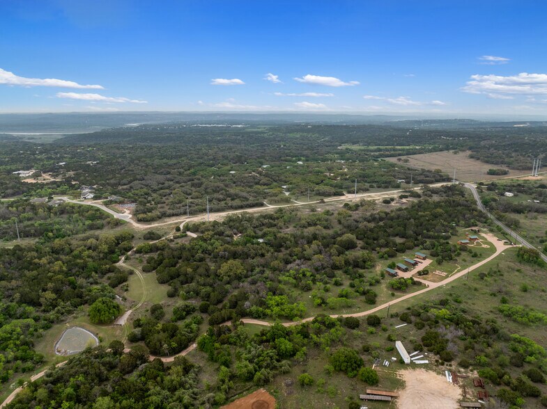 212 Co 413 rd, Spicewood, TX à vendre - Photo de l’immeuble – Image 3 sur 36