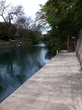 Plus de détails pour 145 W Lincoln St, New Braunfels, TX - Terrain à vendre