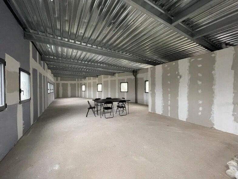 Bureau dans Évreux à vendre - Photo de l’immeuble – Image 1 sur 5