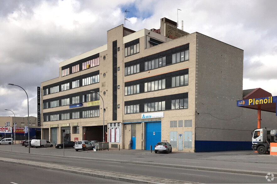 Espace de coworking dans Madrid, Madrid à louer - Photo de l’immeuble – Image 1 sur 2