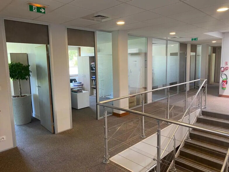 Bureau dans Bruges à vendre - Photo de l’immeuble – Image 2 sur 6