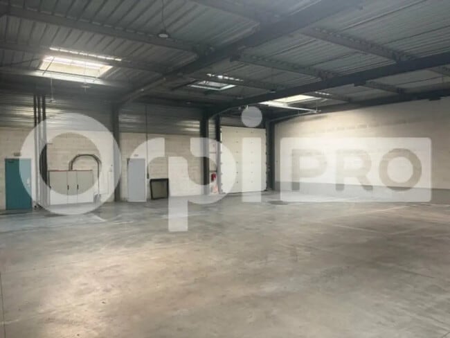 Plus de détails pour Industriel/Logistique à vendre