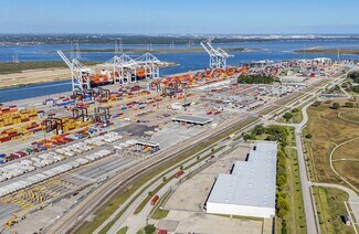 Plus de détails pour 1300 E Barbours Cut Blvd, La Porte, TX - Industriel/Logistique à louer