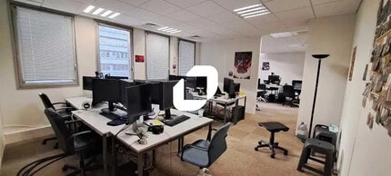 259-261 Rue De Paris, Montreuil à louer Photo intérieure– Image 2 sur 2