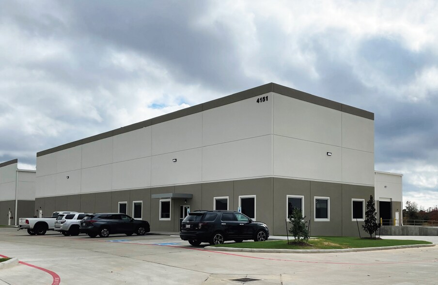 4151 Clay Business Dr, Katy, TX à louer - Photo principale – Image 1 sur 7