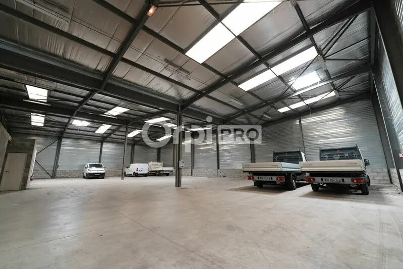 Local d'activités dans Charvieu-Chavagneux à vendre - Photo intérieure – Image 2 sur 13
