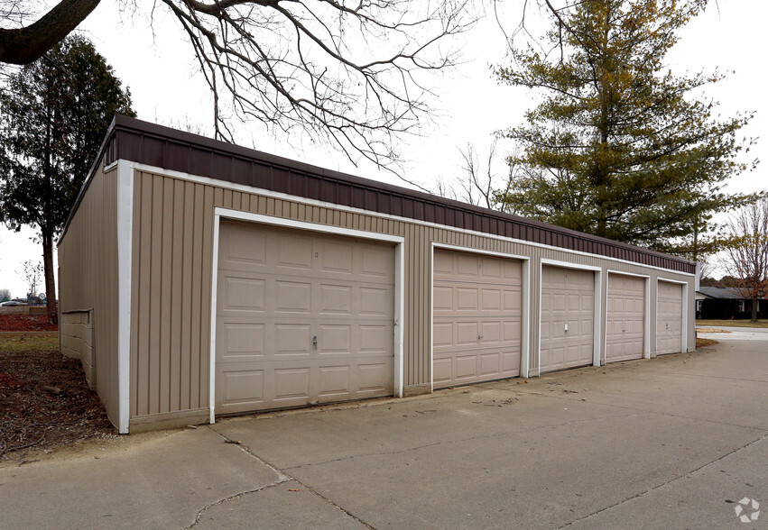 413 W 11th St, Alexandria, IN à vendre - Photo de l’immeuble – Image 2 sur 13
