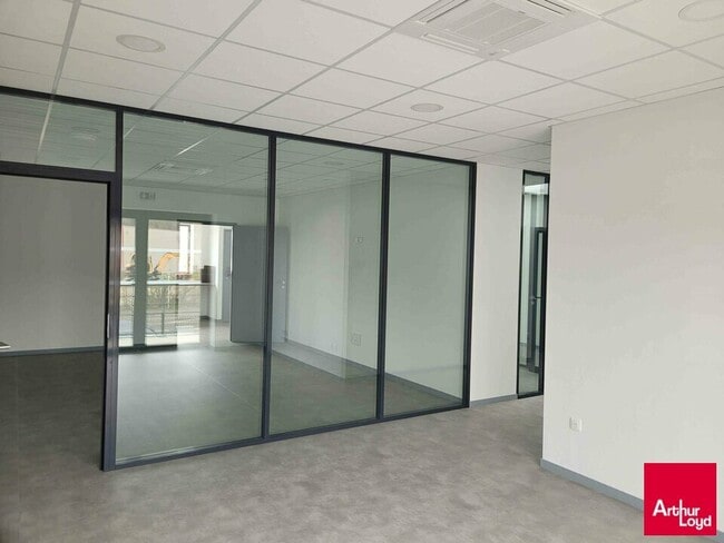 Plus de détails pour Bureau à louer