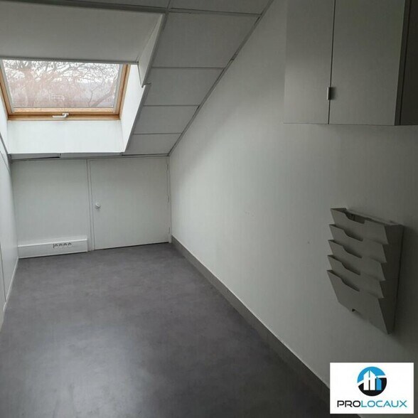 Bureau dans Eybens à louer - Photo intérieure – Image 2 sur 6