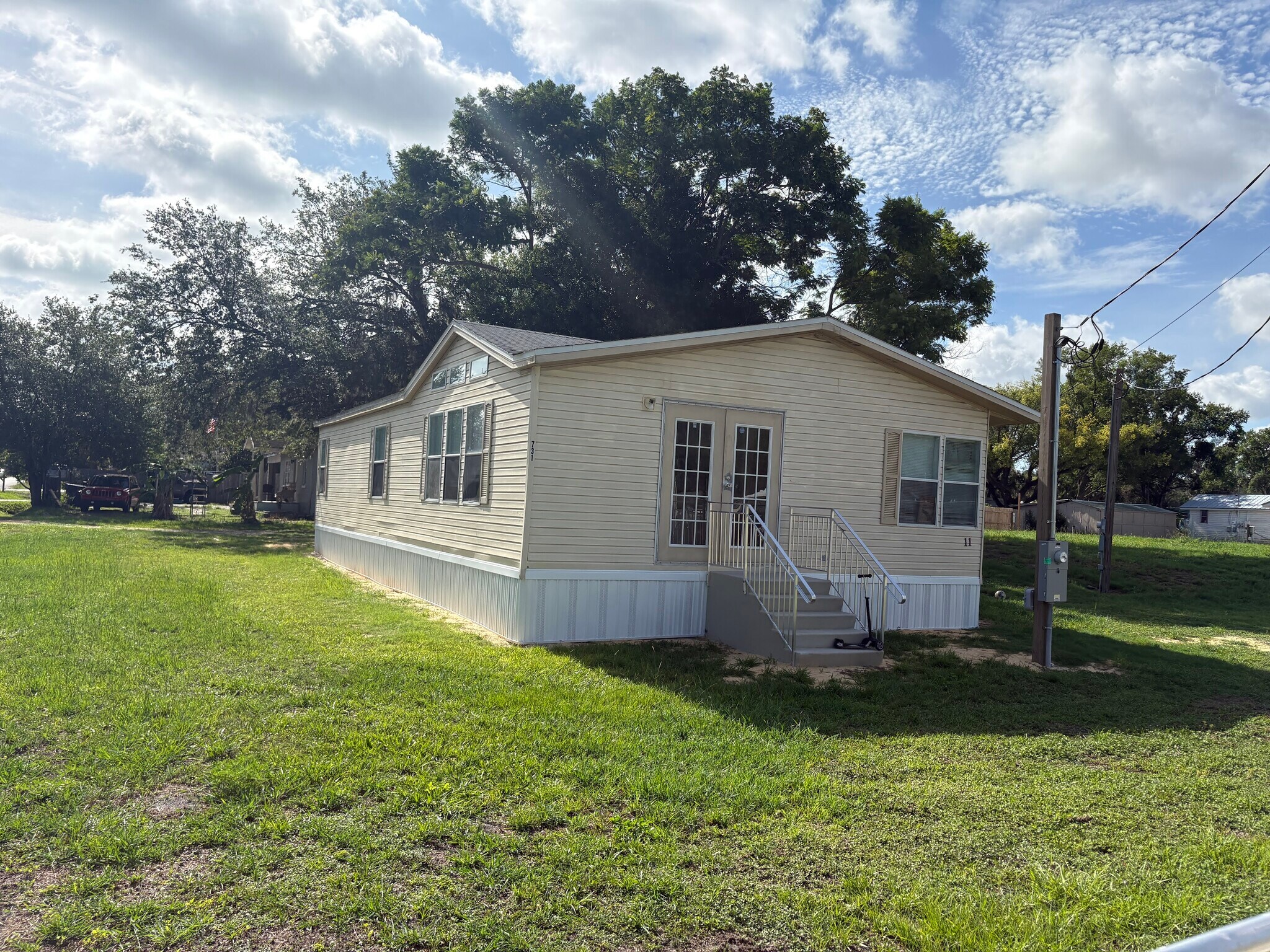 725 N Chestnut Rd, Lakeland, FL à vendre Photo principale– Image 1 sur 9