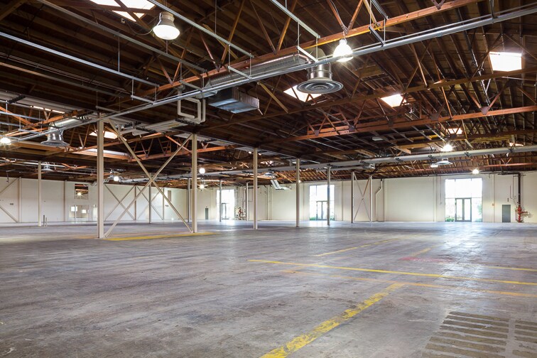 3000 W Alameda Ave, Burbank, CA à louer - Photo intérieure – Image 3 sur 6