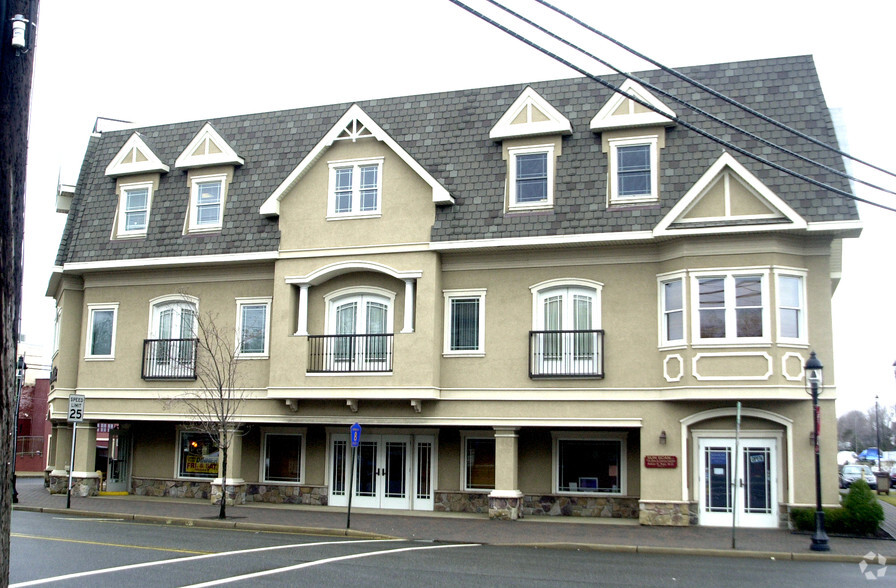 25 1st Ave, Atlantic Highlands, NJ à louer - Photo de l’immeuble – Image 3 sur 6