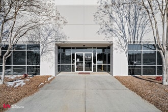 4555 Atwater Ct, Buford, GA à louer Photo intérieure– Image 1 sur 21