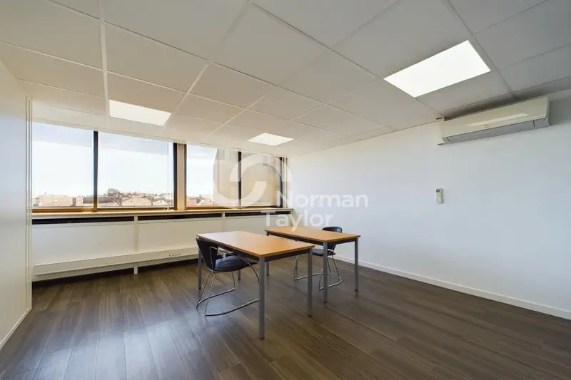 Bureau dans Montpellier à louer Photo de l’immeuble– Image 1 sur 11
