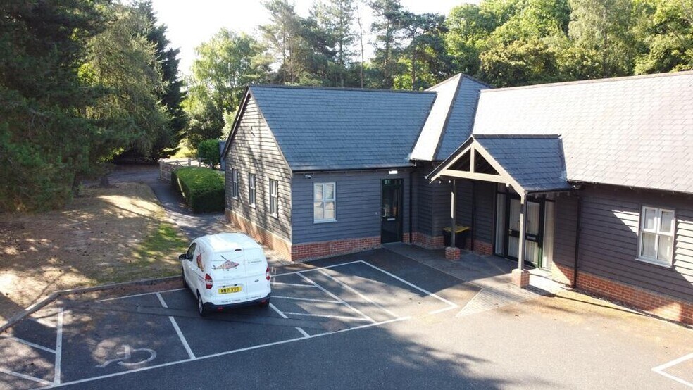 Earls Colne Business Park, Earls Colne à louer - Photo de l’immeuble – Image 1 sur 20