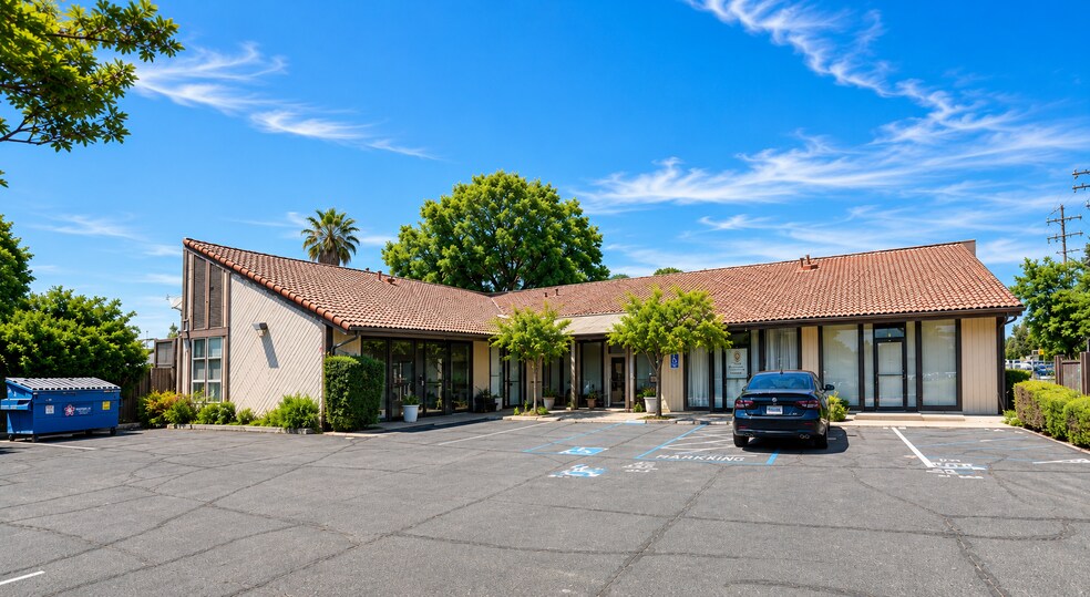 1710-1718 Linda Dr, Pleasant Hill, CA à vendre - Photo de l’immeuble – Image 1 sur 7
