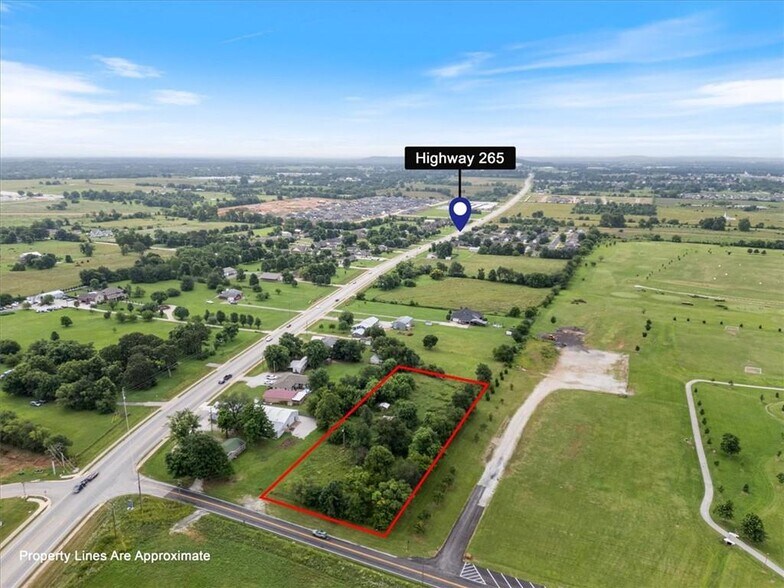 903 McClure Ave, Lowell, AR à vendre - Photo de l’immeuble – Image 2 sur 6