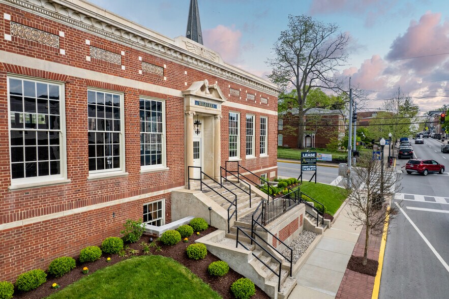 701 W Main St, Shelbyville, KY à louer - Photo de l’immeuble – Image 1 sur 20
