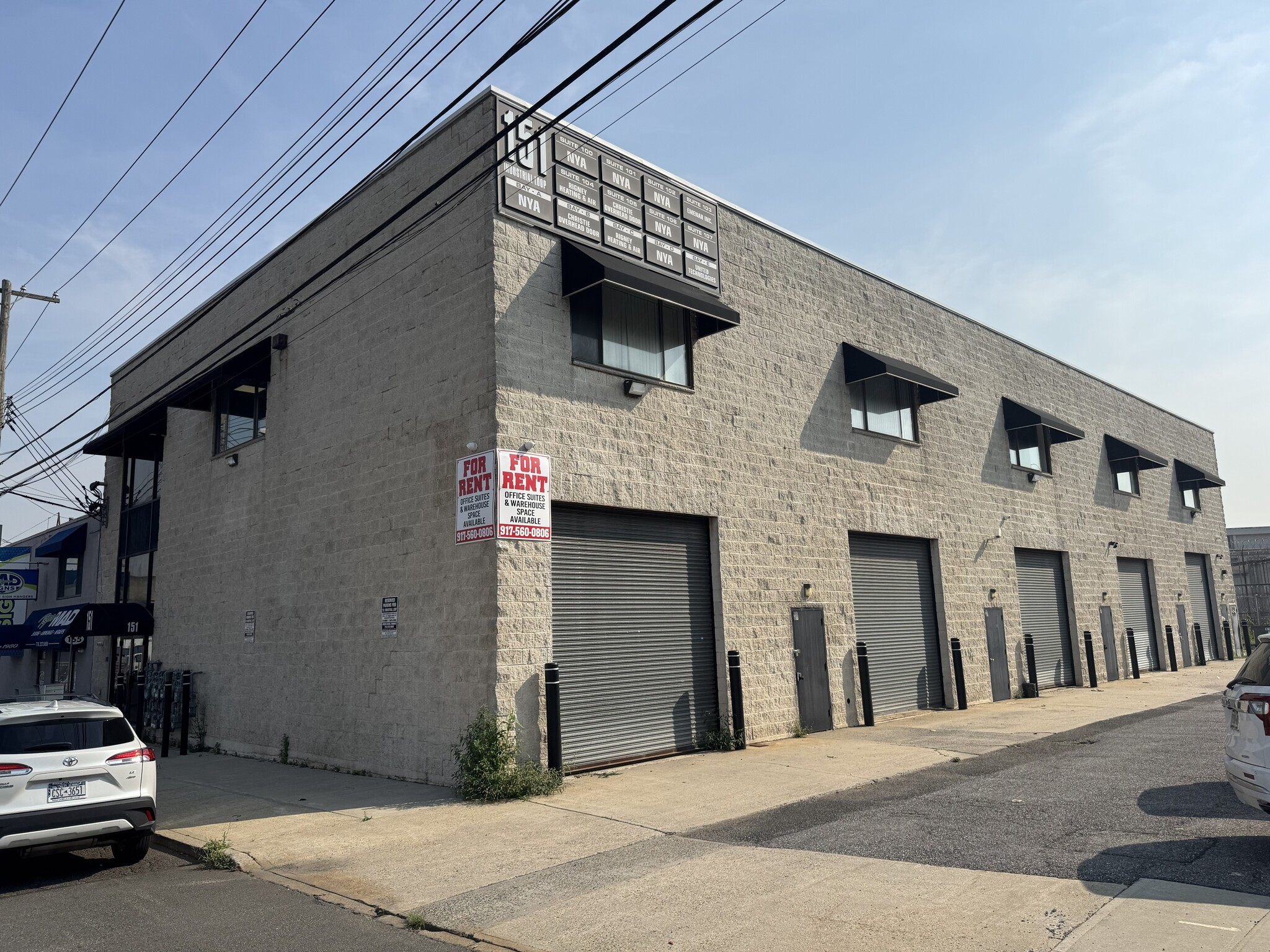 151 Industrial Loop, Staten Island, NY à louer Photo de l’immeuble– Image 1 sur 4