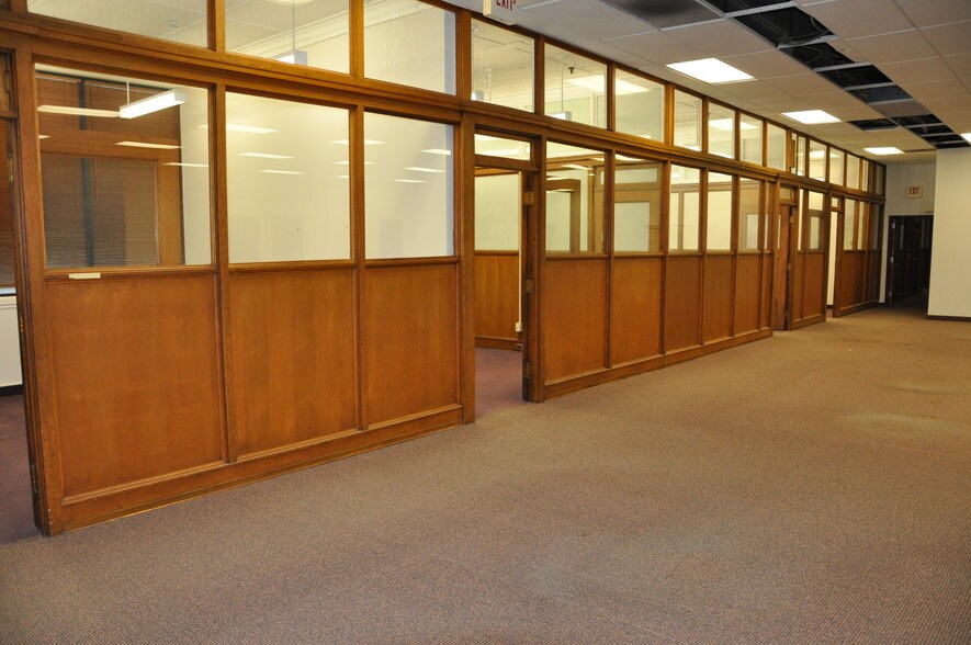 60 Carlson Rd, Rochester, NY à louer - Photo intérieure – Image 3 sur 20