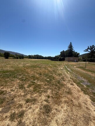 Plus de détails pour 167 Henry Station Rd, Ukiah, CA - Terrain à louer