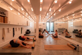 Plus de détails pour 1037 Dean St, Brooklyn, NY - Bureau/Local commercial à louer