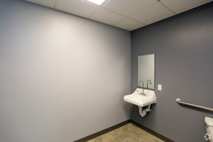 411 S Lincoln Ave, Sand Springs, OK à louer - Photo intérieure – Image 3 sur 21