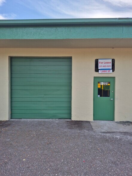 14203-14231 60th St N, Clearwater, FL à louer - Photo de l’immeuble – Image 1 sur 10