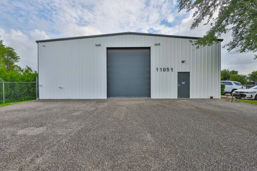 11051 Challenger Ave, Odessa, FL à vendre - Photo de l’immeuble – Image 3 sur 49