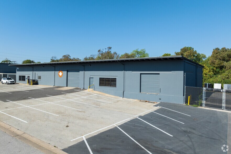 3907 Warehouse Row, Austin, TX à louer - Photo de l’immeuble – Image 3 sur 40