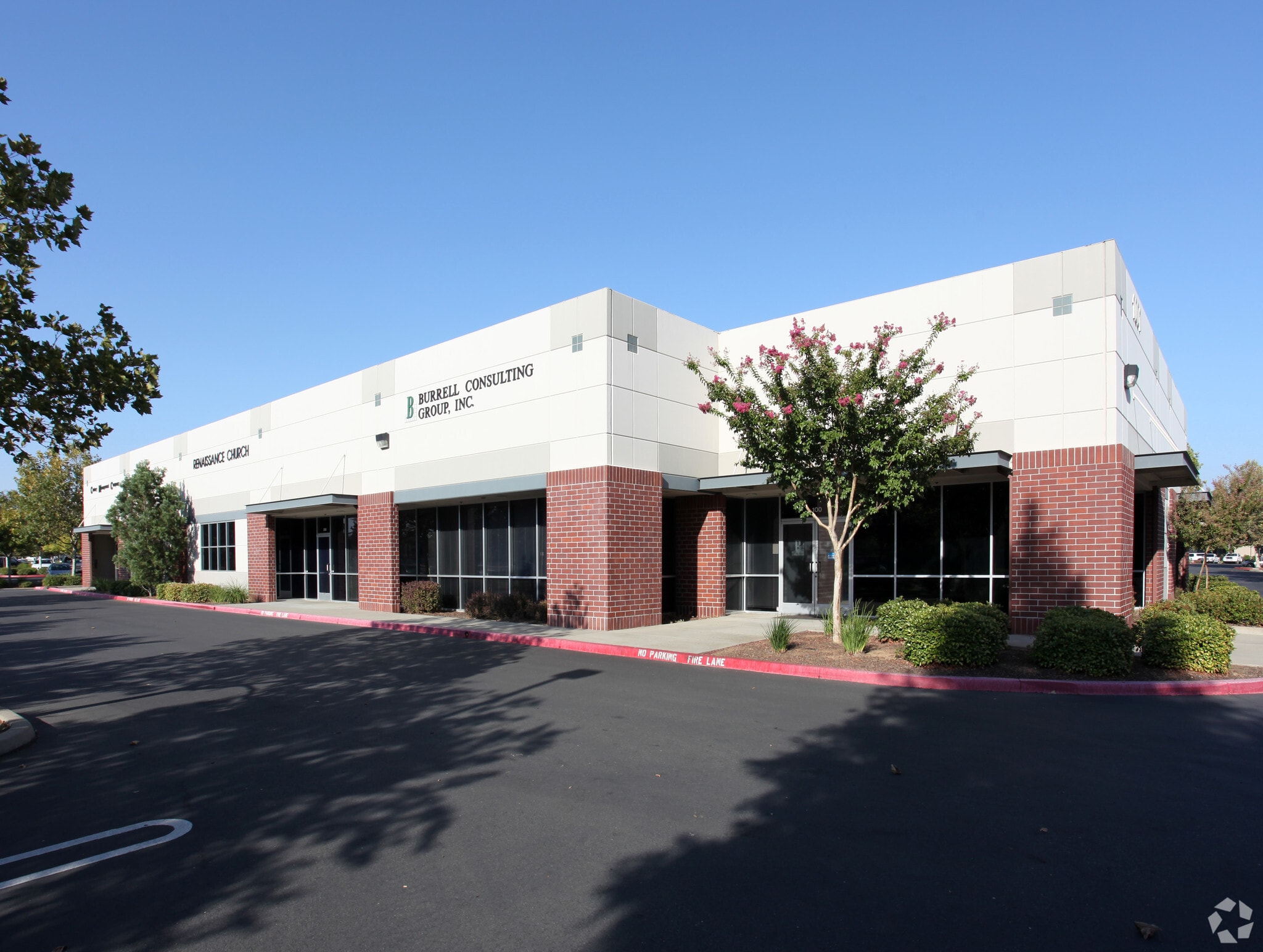 1001 Enterprise Way, Roseville, CA à louer Photo principale– Image 1 sur 3