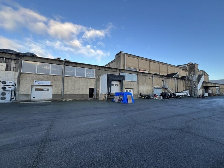 Industriel/Logistique dans La Courneuve à louer - Photo de l’immeuble – Image 3 sur 30