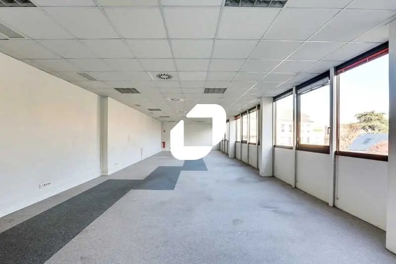 21-23 Avenue Du Général Leclerc, Bourg-la-Reine à louer - Photo de l’immeuble – Image 2 sur 16