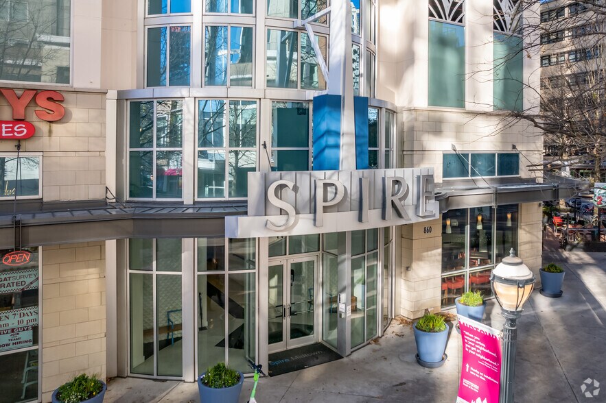 860 Peachtree St NE, Atlanta, GA à louer - Photo de l’immeuble – Image 3 sur 6