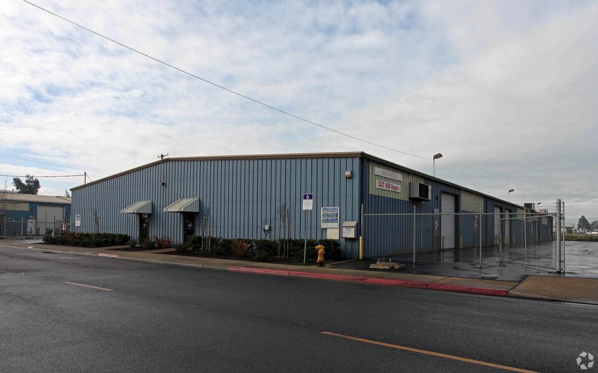 1005 S Soderquist Rd, Turlock, CA à louer Photo de l’immeuble– Image 1 sur 3