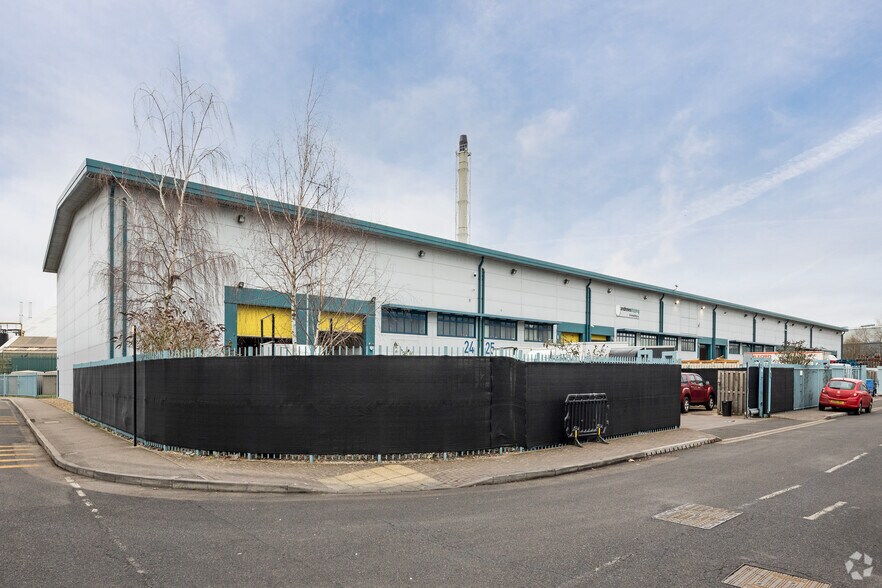 Riverwalk Business Park, Enfield à vendre - Photo de l’immeuble – Image 2 sur 9