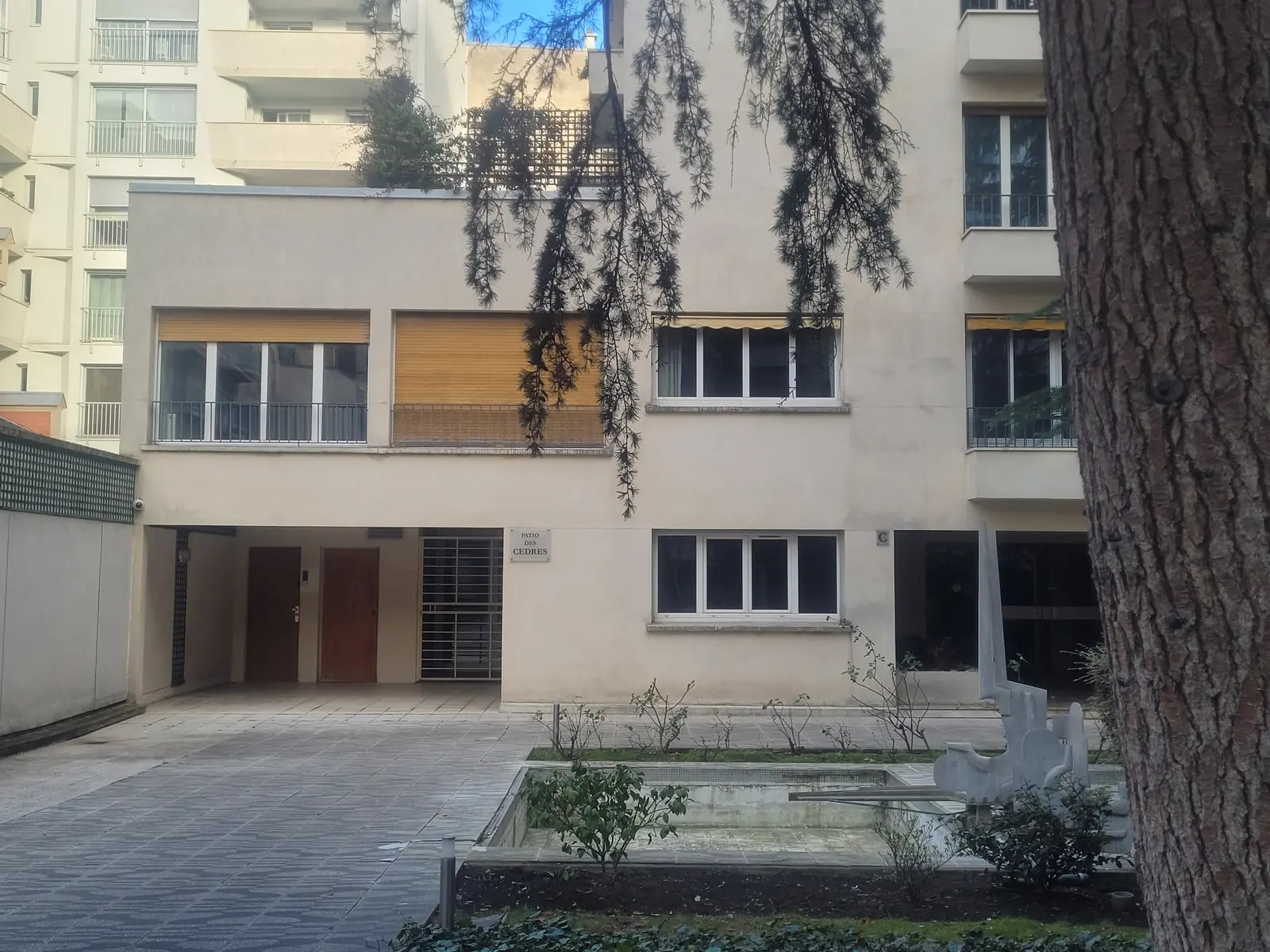 Bureau dans Paris à vendre Photo de l’immeuble– Image 1 sur 17