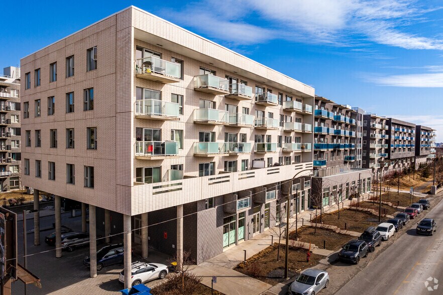 2542 Pl Pierre, Montréal, QC à louer - Photo de l’immeuble – Image 3 sur 3