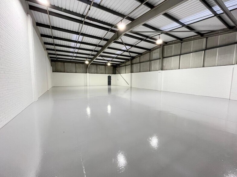 11-12 Mason Rd, Colchester à louer - Photo de l’immeuble – Image 3 sur 9