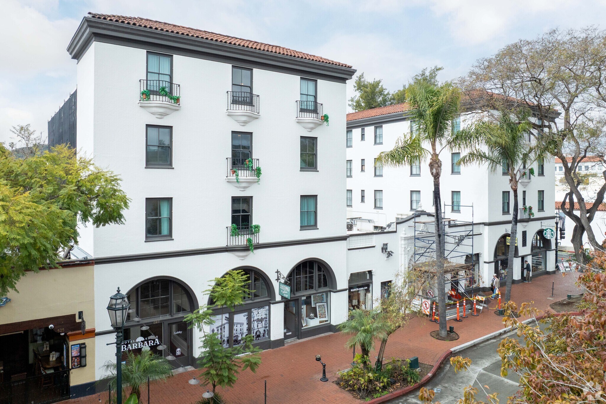 527-537 State St, Santa Barbara, CA à louer Photo principale– Image 1 sur 9