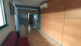 Plus de détails pour Industriel/Logistique à louer