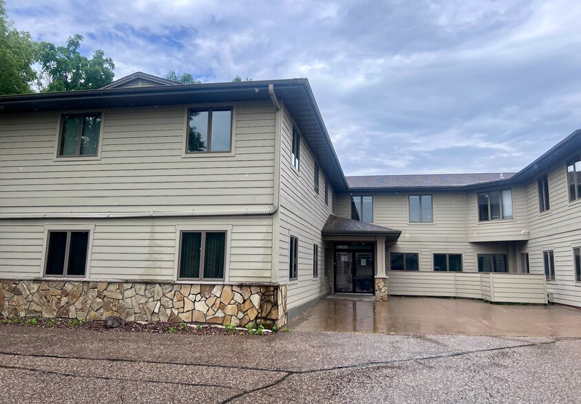 680 Hehli Way, Mondovi, WI à louer - Photo de l’immeuble – Image 3 sur 22