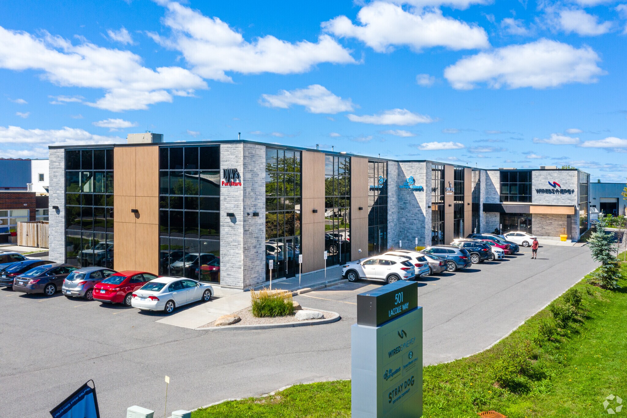 501 Lacolle Way, Ottawa, ON à louer Photo principale– Image 1 sur 3