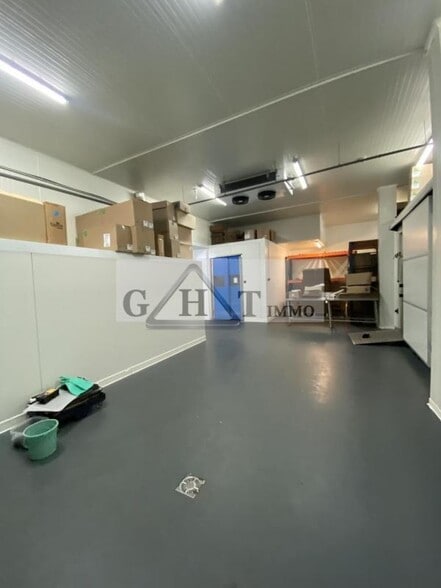 Industriel/Logistique dans Crosne à vendre - Photo intérieure – Image 3 sur 19
