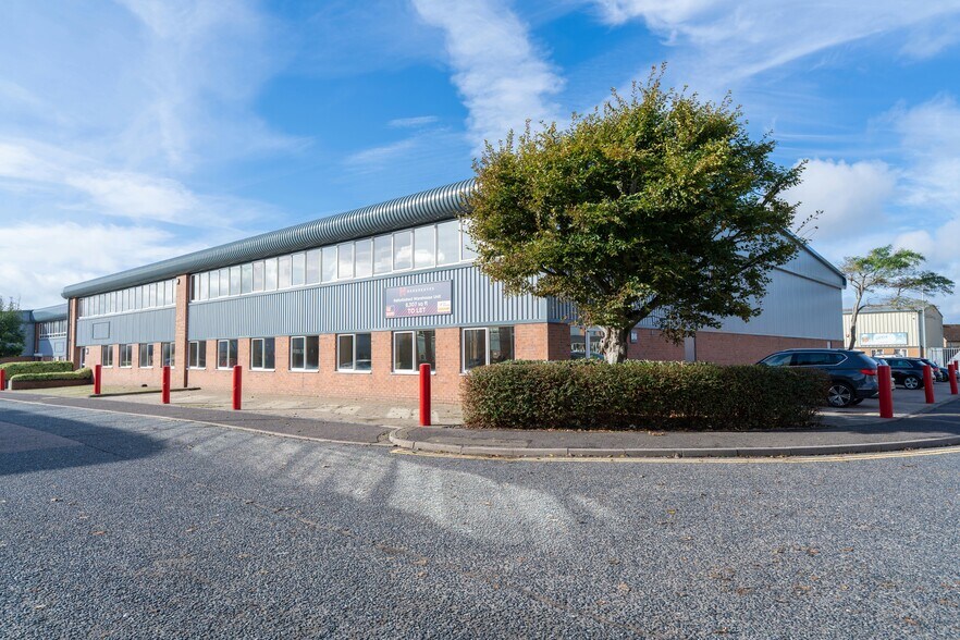 Dolphin Rd, Shoreham By Sea à louer - Photo de l’immeuble – Image 1 sur 11